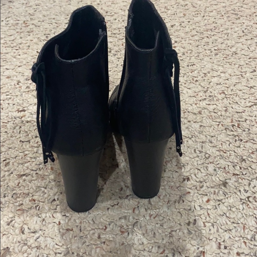 Open toe booties - Picture 3 of 6